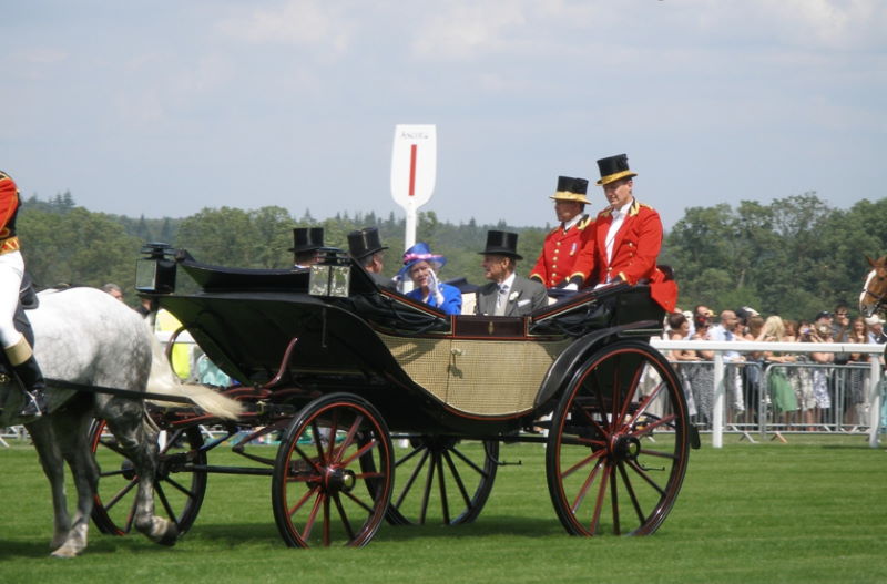 Queen Mum, Großbritanien